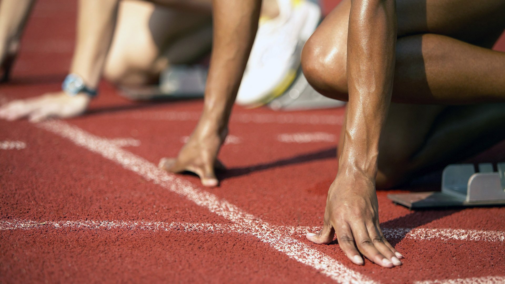 体育文化活动促进社会和谐发展，体育促进文化交流