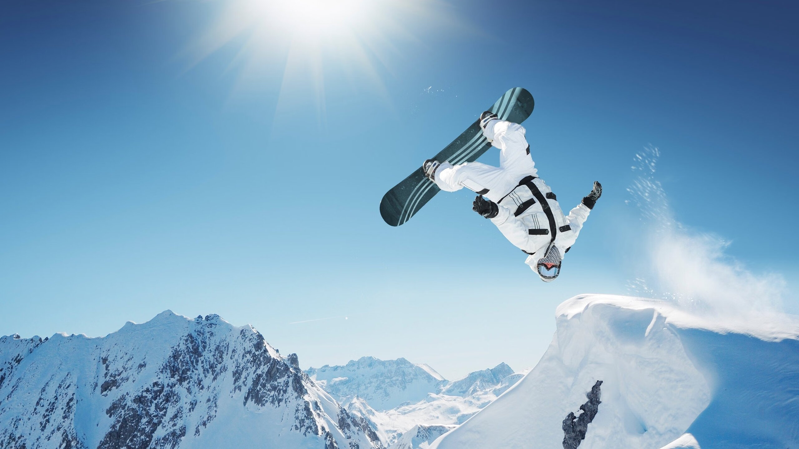 奥地利仰泳节奏控制出色，澳大利亚女子仰泳冠军